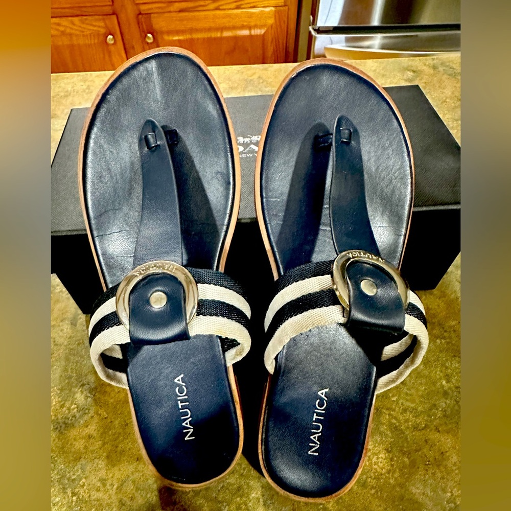 Nautica thong sandals